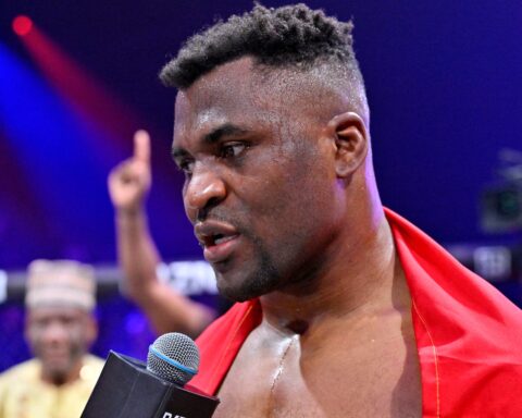 Ngannou Triumphs at 'Battle of the Giants,' Honors Late Son with First-Round KO