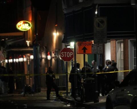 A car plowed into a crowd in the US: Many dead and wounded! Identity of the attacker revealed